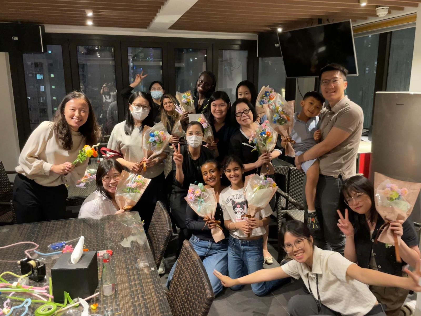 ツイスト＆ブルーム：手作りフラワーワークショップ